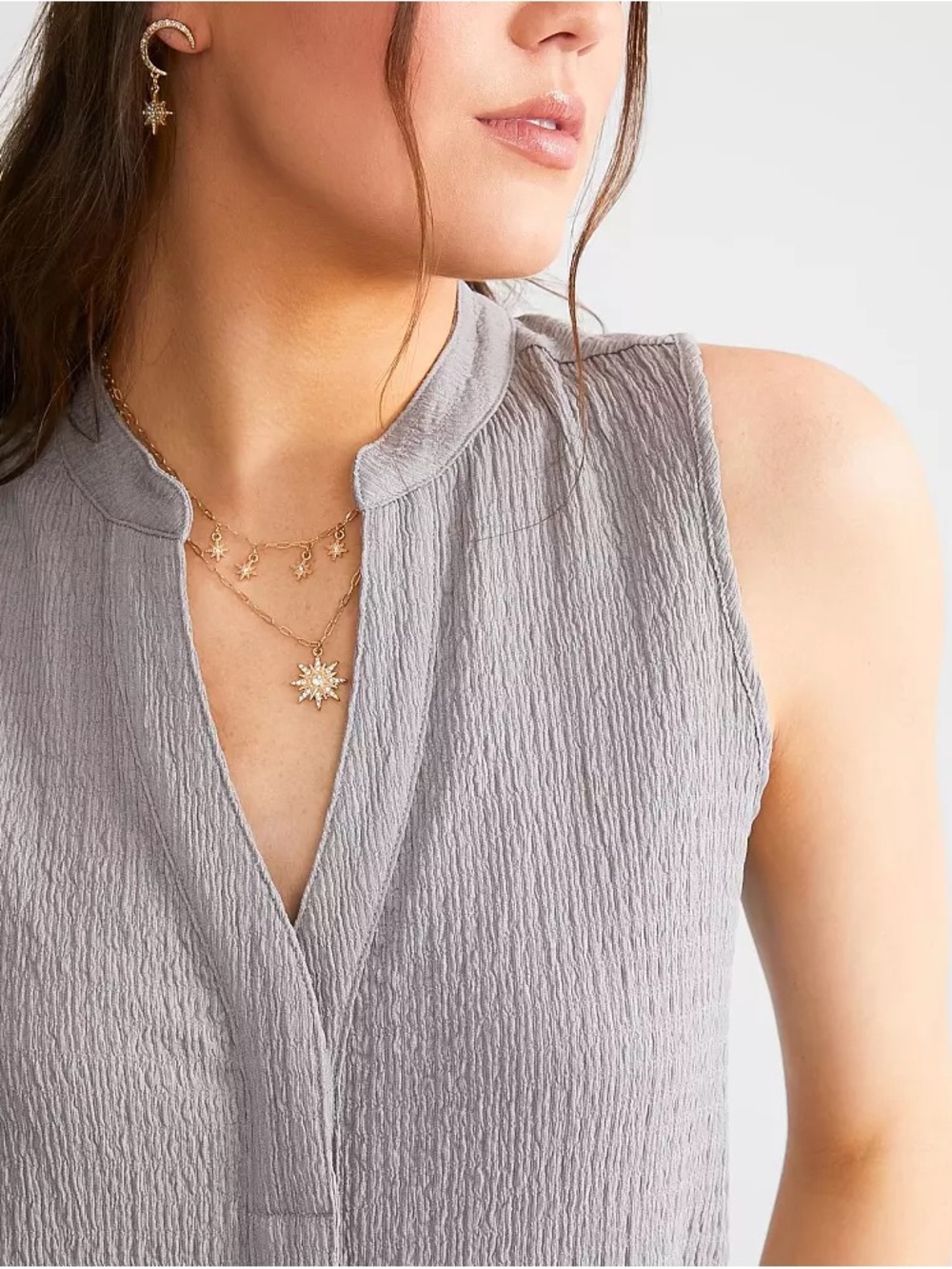 Buckle Grey Twist-Back Sleeveless Tank - Picture 10 of 11